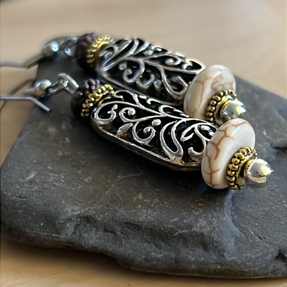 Natural Turquoise Decorative Earrings. - Picture 2 of 5